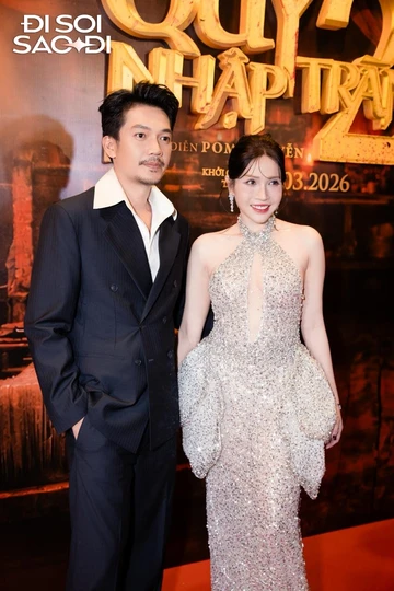 Quỷ Nhập Tràng 2: Lâm Vỹ Dạ rạng rỡ trên thảm đỏ với vẻ trẻ trung