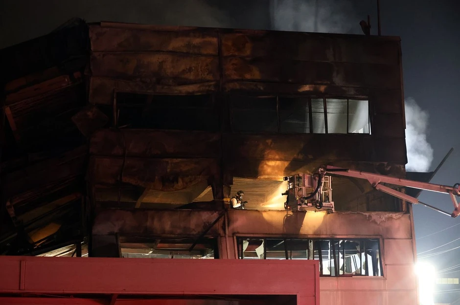 Thảm kịch cháy nhà máy tại Hàn Quốc: 10 thi thể được tìm thấy, nhiều nạn nhân không thể nhận dạng và còn mất tích