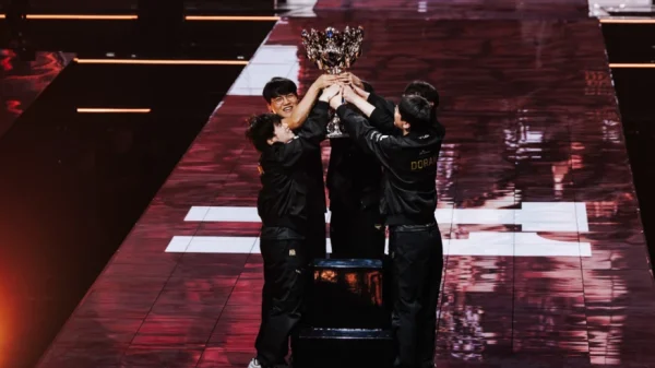 "Đúng như mong đợi": Gumayusi bất ngờ hé lộ bí mật về Skin T1, một chi tiết khiến fan 'vỡ òa' vì quá tinh tế! kenhtingame com thumb quot dung nhu mong doi quot gumayusi bat ngo he lo bi mat ve skin t1 mot chi tiet khien fan vo oa vi qua tinh te 27191774944747563 940w