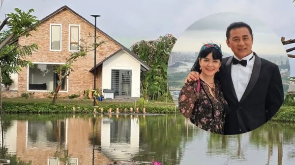 "Ông hoàng nhạc đỏ" nổi tiếng miền Nam: Mặn nồng bên vợ diễn viên, có cả nhà phố lẫn biệt thự 3000m2 kenhtingame com thumb quot ong hoang nhac do quot noi tieng mien nam man nong ben vo dien vien co ca nha pho lan biet thu 3000m2 62181773669518870 940w