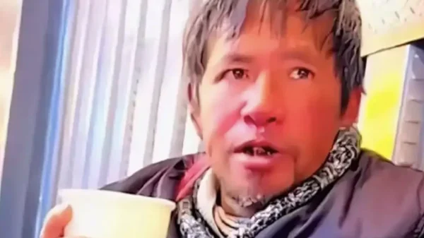 15 tuổi vào đại học, từng kiếm hơn 2,8 tỷ đồng mỗi tháng: Thần đồng nổi tiếng nay sống vô gia cư, lang thang suốt 16 năm kenhtingame com thumb 15 tuoi vao dai hoc tung kiem hon 2 8 ty dong moi thang than dong noi tieng nay song vo gia cu lang thang suot 16 nam ec9b 940w