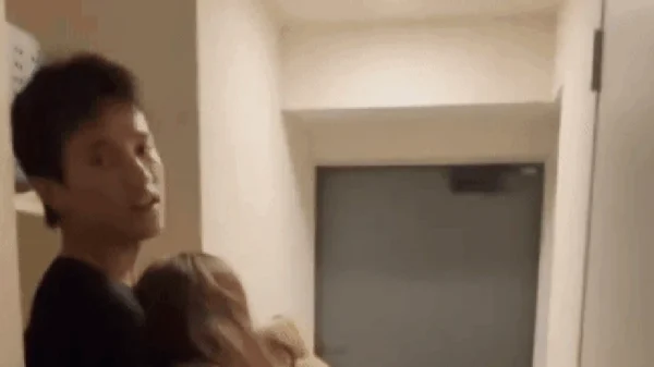 9 nghệ sĩ bị gọi tên trong video nhạy cảm kenhtingame com thumb 9 nghe si bi goi ten trong video nhay cam fe8a1774961307761 940w