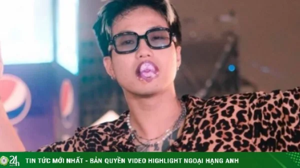 Á quân ngông cuồng làm bẩn nhạc Việt và coi thường pháp luật, phải xử nghiêm kenhtingame com thumb a quan ngong cuong lam ban nhac viet va coi thuong phap luat phai xu nghiem 8e291773724205884 940w