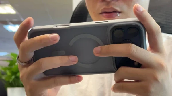 Bảng nhãn smartphone đầu năm 2026 gọi tên iPhone 17 Pro Max: Siêu phẩm Android đạt điểm 10 tuyệt đối vẫn phải ngậm ngùi đứng sau? kenhtingame com thumb bang nhan smartphone dau nam 2026 goi ten iphone 17 pro max sieu pham android dat diem 10 tuyet doi van phai ngam ngui dung sau bf9d1774330396815 940w