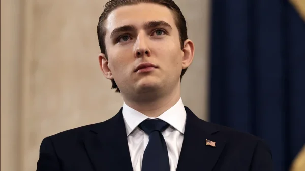 Barron Trump vừa tròn 20: Là "bản sao" của cha và những tham vọng không hề che giấu kenhtingame com thumb barron trump vua tron 20 la quot ban sao quot cua cha va nhung tham vong khong he che giau f62d1774086848197 940w