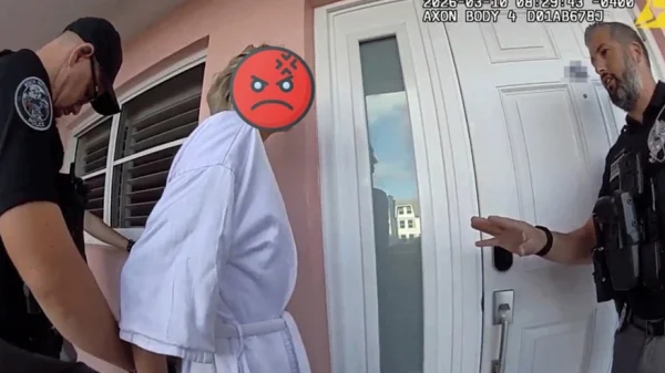 Bắt khẩn cấp vợ chồng sao truyền hình trộm cắp vặt hàng trăm triệu đồng kenhtingame com thumb bat khan cap vo chong sao truyen hinh trom cap vat hang tram trieu dong 589d1773808729822 940w