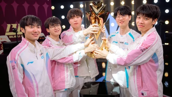 Bilibili Gaming vô địch First Stand 2026 sau chiến thắng 3-1 trước G2 Esports kenhtingame com thumb bilibili gaming vo dich first stand 2026 sau chien thang 3 1 truoc g2 esports b7801774208577346 940w