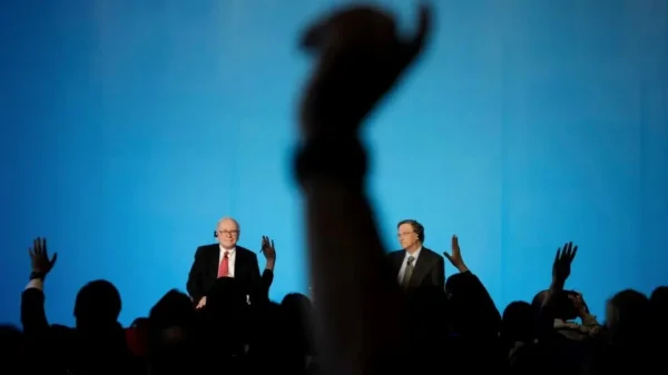 Bill Gates bị loạt tỷ phú quay lưng kenhtingame com thumb bill gates bi loat ty phu quay lung d6de1773652927339 940w