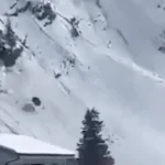 Cabin cáp treo văng khỏi dây và rơi xuống sườn núi, hành khách bên trong tử vong kenhtingame com thumb cabin cap treo vang khoi day va roi xuong suon nui hanh khach ben trong tu vong 1b741773904778557 940w 1