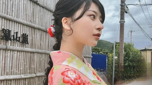 Cận cảnh nhan sắc của nữ pháp sư đang gây sốt mạng xã hội kenhtingame com thumb can canh nhan sac cua nu phap su dang gay sot mang xa hoi 1c421773372052171 940w