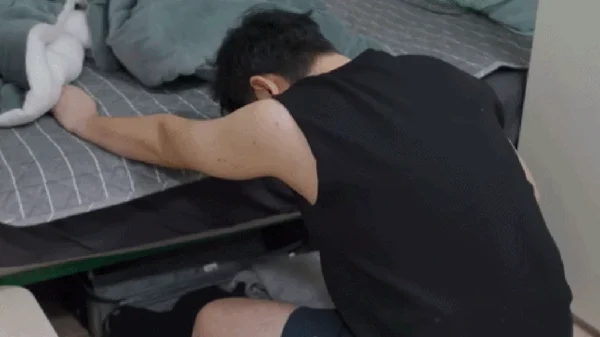 Cảnh tượng cãi nhau sáng sớm vì một bữa ăn làm tan nát hôn nhân của nam diễn viên và vợ kém 16 tuổi kenhtingame com thumb canh tuong cai nhau sang som vi mot bua an lam tan nat hon nhan cua nam dien vien va vo kem 16 tuoi a0ea1773972821205 940w