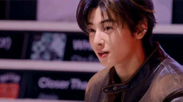 Cha Eun Woo ngang nhiên bào tiền fan giữa ồn ào trốn thuế chấn động? kenhtingame com thumb cha eun woo ngang nhien bao tien fan giua on ao tron thue chan dong 717f1773723230252 940w