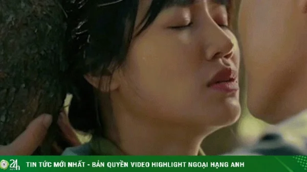 Chồng diễn viên Anh Đào cười ngất trước cảnh hôn khó thở giữa vợ và Tô Dũng kenhtingame com thumb chong dien vien anh dao cuoi ngat truoc canh hon kho tho giua vo va to dung 870c1773384707791 940w