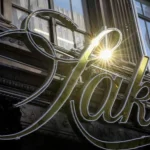 Chuỗi bán lẻ 100 năm tuổi tiếp tục đóng thêm 20 cửa hàng sau khi phá sản, hiện nợ Chanel, Louis Vuitton hàng triệu USD kenhtingame com thumb chuoi ban le 100 nam tuoi tiep tuc dong them 20 cua hang sau khi pha san hien no chanel louis vuitton hang trieu usd e782 940w