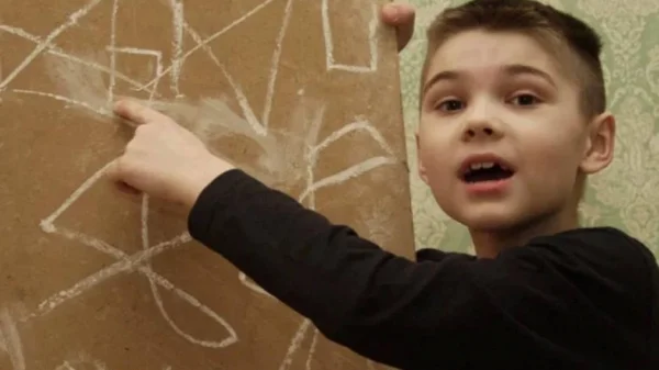 Chuyện gì đã xảy ra với cậu bé tự nhận mình "đến từ sao Hỏa" nổi tiếng cách đây 20 năm? kenhtingame com thumb chuyen gi da xay ra voi cau be tu nhan minh quot den tu sao hoa quot noi tieng cach day 20 nam bf141774243194782 940w