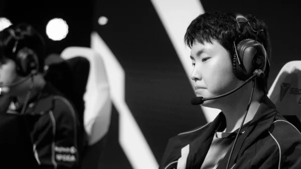 Cú trượt chân của Gen.G: Để G2 đè bẹp, khu vực LCP "lãnh đủ" hậu quả khiến fan Việt lo sốt vó! kenhtingame com thumb cu truot chan cua geng de g2 de bep khu vuc lcp quot lanh du quot hau qua khien fan viet lo sot vo 25301774447082256 940w