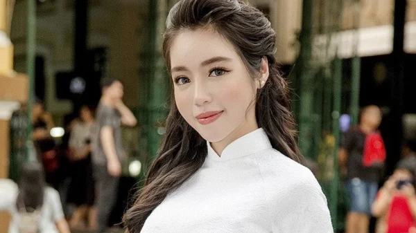 Elly Trần tiết lộ tình trạng quan hệ thật sự, khác xa những gì fan nam tưởng kenhtingame com thumb elly tran tiet lo tinh trang quan he that su khac xa nhung gi fan nam tuong 9d461773388924168 940w