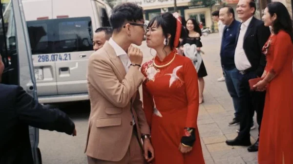 Hoàng Dũng lần đầu công khai ảnh cưới, xác nhận đã kết hôn 6 năm mà không ai biết kenhtingame com thumb hoang dung lan dau cong khai anh cuoi xac nhan da ket hon 6 nam ma khong ai biet 2d6d 940w