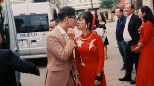 Hoàng Dũng và cuộc sống hạnh phúc bên vợ: 146 triệu lượt xem, hai tour concert và hành trình thành công kenhtingame com thumb hoang dung va cuoc song hanh phuc ben vo 146 trieu luot xem hai tour concert va hanh trinh thanh cong a68a 940w