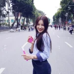 Hot girl phố đi bộ Hà Nội là mỹ nhân đẹp nhất thế giới nay hết thời lặn mất tăm kenhtingame com thumb hot girl pho di bo ha noi la m nhan dep nhat the gioi nay het thoi lan mat tam 80451774771061054 940w