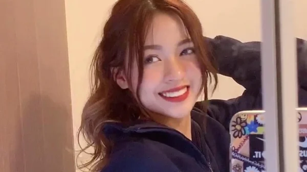 Hot girl trứng rán tự tin khoe làn da mộc mạc và nhan sắc thật sự rạng ngời sau nhiều lần bị dìm hàng kenhtingame com thumb hot girl trung ran tu tin khoe lan da moc mac va nhan sac that su rang ngoi sau nhieu lan bi dim hang 6ef71773737413632 940w