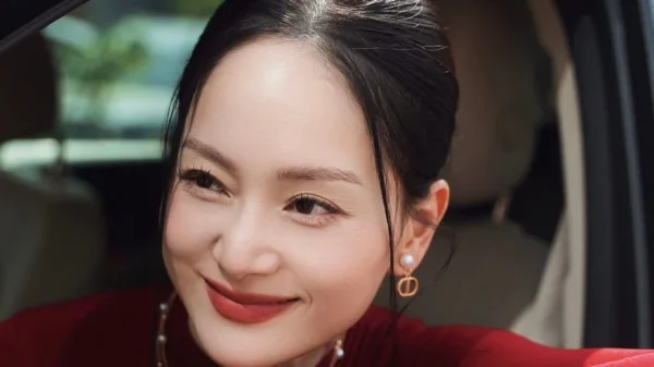 Lan Phương căng thẳng trước phiên tòa ly hôn kenhtingame com thumb lan phuong cang thang truoc phien toa ly hon 6cd51773722470655 940w