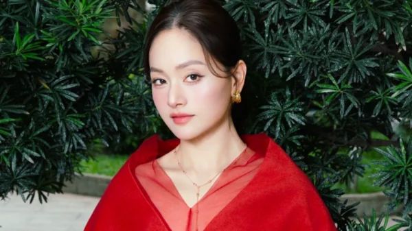 Lan Phương đỗ 2 trường đại học, nói được 4 thứ tiếng kenhtingame com thumb lan phuong do 2 truong dai hoc noi duoc 4 thu tieng 58be1774343393101 940w