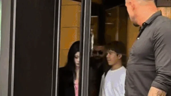 Mỹ nhân đẹp nhất xứ Trung bị tố "ăn cháo đá bát": Không có 1.200 tỷ thì đừng mơ mà rời khỏi công ty quản lý! kenhtingame com thumb m nhan dep nhat xu trung bi to quot an chao da bat quot khong co 1200 ty thi dung mo ma roi khoi cong ty quan ly f0e11774851590583 940w