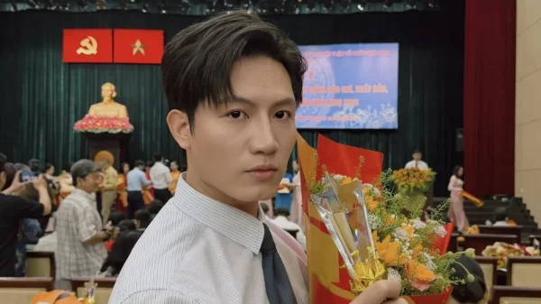 Nam ca sĩ được gặp mặt ban lãnh đạo TP.HCM: Biết sáng tác nhạc về Đảng - Bác Hồ kenhtingame com thumb nam ca si duoc gap mat ban lanh dao tphcm biet sang tac nhac ve dang bac ho 839d 940w