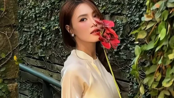 Ninh Dương Lan Ngọc: U40 vẫn đẹp bất chấp thời gian, ở biệt thự khu giàu nhất TP.HCM kenhtingame com thumb ninh duong lan ngoc u40 van dep bat chap thoi gian o biet thu khu giau nhat tphcm 538a1774754172060 940w