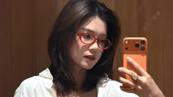 Nữ game thủ Liên Quân "one champ" thả ảnh "hững hờ", fan không khỏi thích thú gật gù tán dương kenhtingame com thumb nu game thu lien quan quot one champ quot tha anh quot hung ho quot fan khong khoi thich thu gat gu tan duong f0801774241125336 940w 1