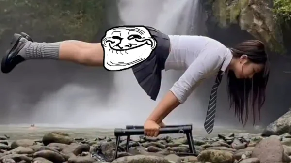 N.ữ si.nh cỡ này, cơ mà có gì đó sai sai kenhtingame com thumb nu sinh co nay co ma co gi do sai sai 8aca1773809446139 940w