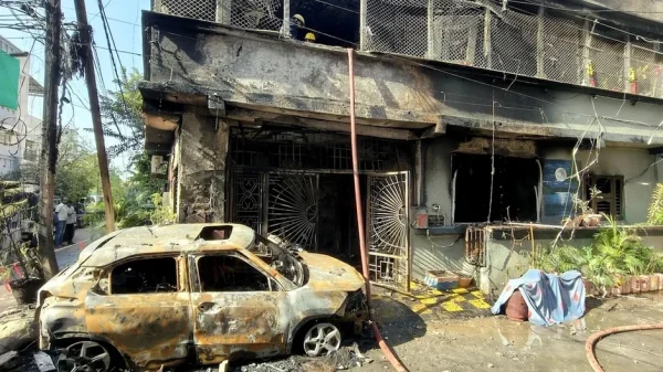 Ô tô điện bốc cháy khi đang sạc, 8 người một nhà mắc kẹt trong đám cháy tử vong ở Ấn Độ kenhtingame com thumb o to dien boc chay khi dang sac 8 nguoi mot nha mac ket trong dam chay tu vong o an do 18581773907071999 940w