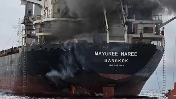 Tàu hàng bị tấn công liên tiếp tại Eo biển Hormuz – Căng thẳng an ninh hàng hải gia tăng kenhtingame com thumb tau hang bi tan cong lien tiep tai eo bien hormuz cang thang an ninh hang hai gia tang 7ee41773241141108 940w