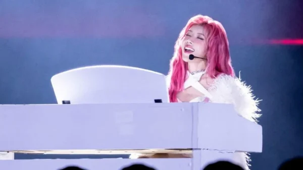 Trang Pháp khiến netizen Trung choáng váng kenhtingame com thumb trang phap khien netizen trung choang vang 81d51774150119854 940w