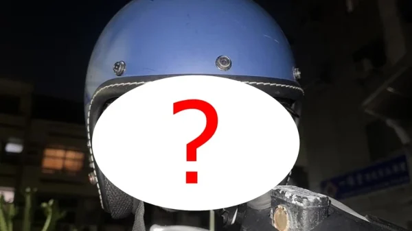 Treo mũ bảo hiểm qua đêm, người phụ nữ "lạnh sống lưng" khi phát hiện thứ đang động đậy bên trong kenhtingame com thumb treo mu bao hiem qua dem nguoi phu nu quot lanh song lung quot khi phat hien thu dang dong day ben trong d5891774336561134 940w