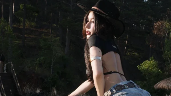 Trổ tài "cưỡi ngựa", hot girl xinh đẹp khiến triệu anh em "đứng hình" kenhtingame com thumb tro tai quot cuoi ngua quot hot girl xinh dep khien trieu anh em quot dung hinh quot e3f31774964816478 940w