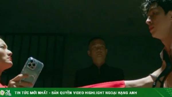 Vai diễn quái đản của diễn viên Lan Phương với bạn diễn kém 10 tuổi kenhtingame com thumb vai dien quai dan cua dien vien lan phuong voi ban dien kem 10 tuoi df341773700420229 940w