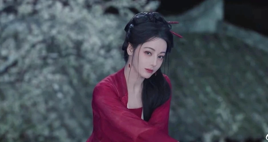 Tình thế tuyệt vọng của Địch Lệ Nhiệt Ba Tình thế tuyệt vọng của Địch Lệ Nhiệt Ba