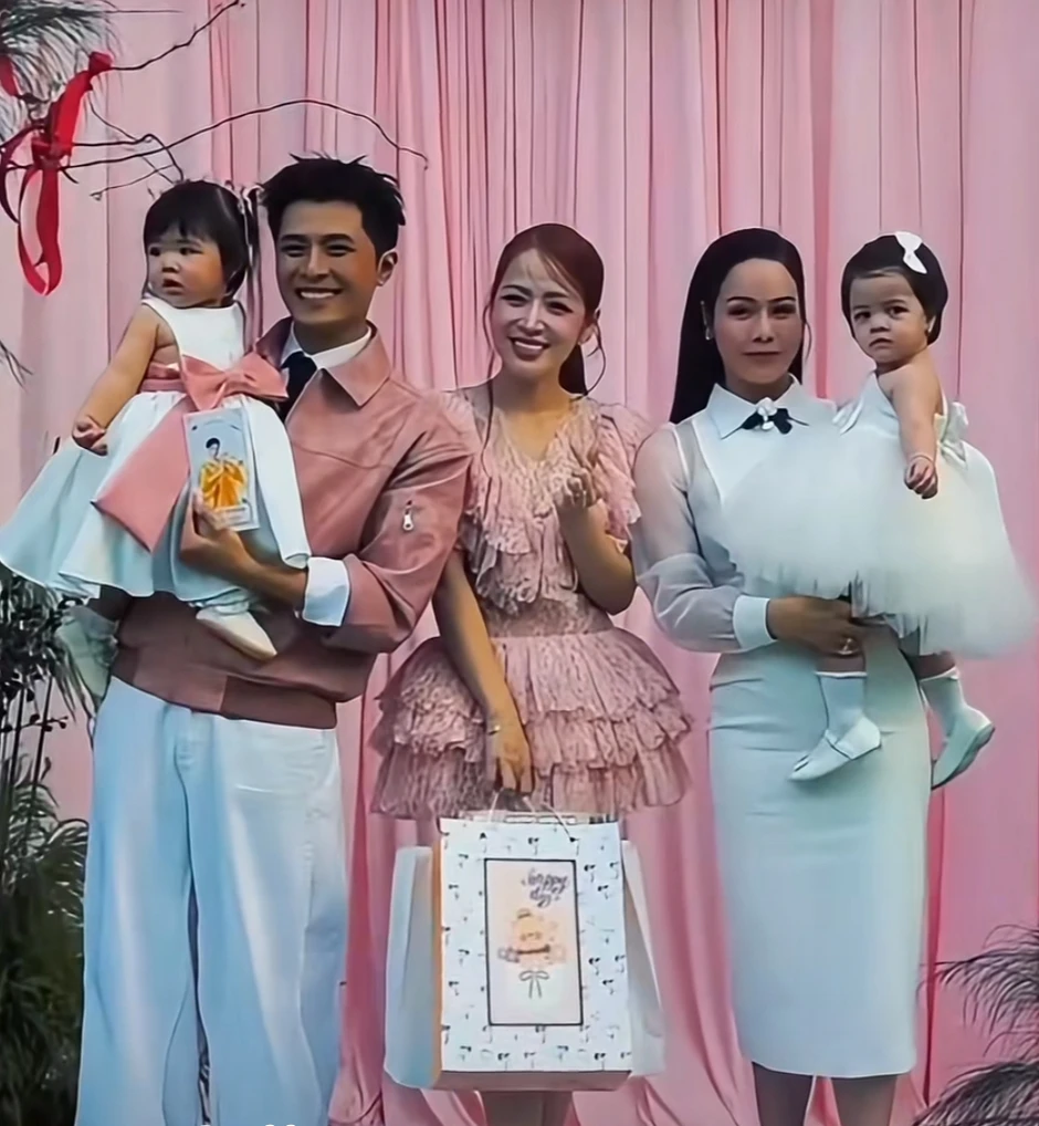 Tóc Tiên, Lê Dương Bảo Lâm và "nửa showbiz" đổ bộ tiệc thôi nôi của ái nữ nhà Puka - Gin Tuấn Kiệt