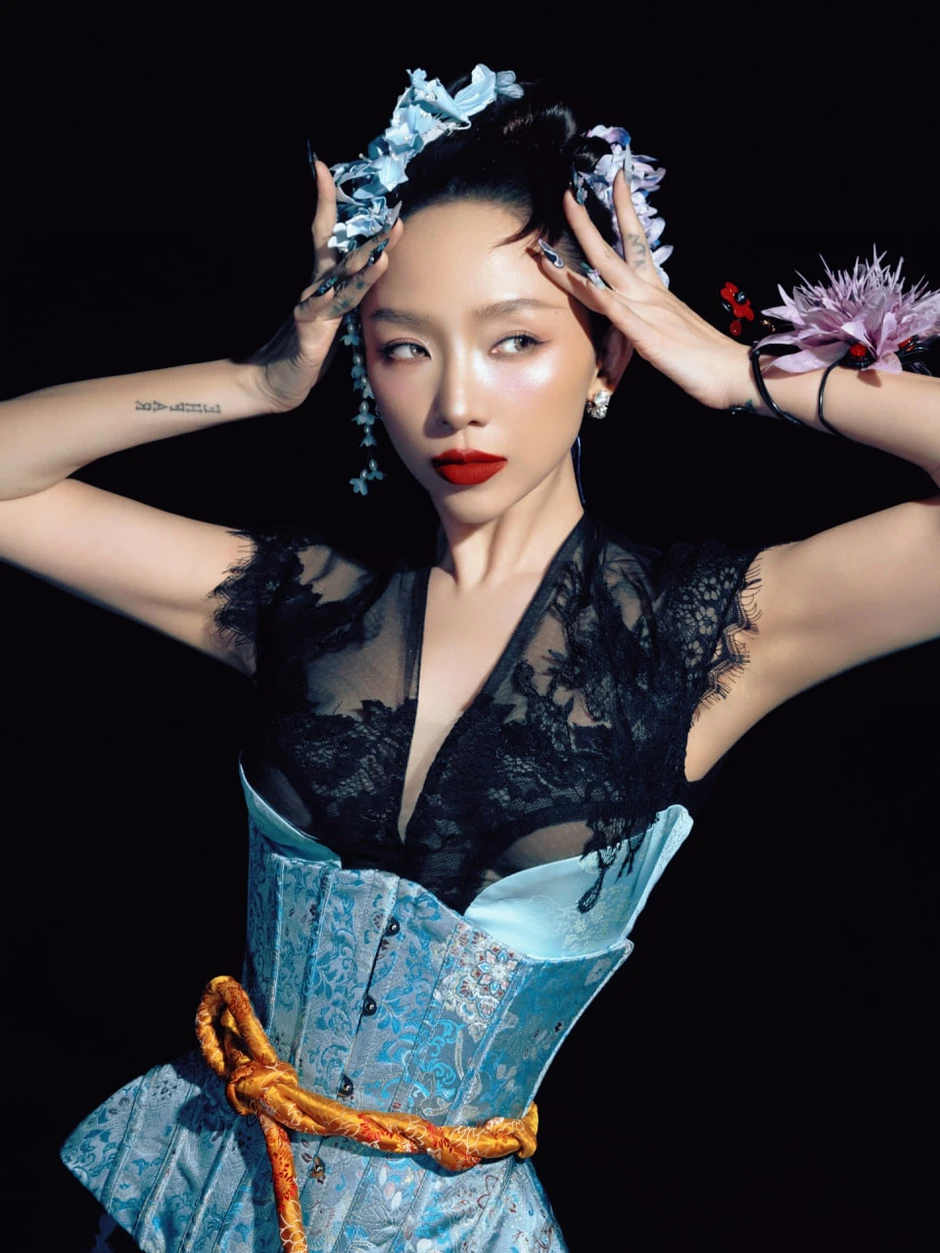 Tóc Tiên tâm trạng, nhắc về kỉ niệm cùng Touliver