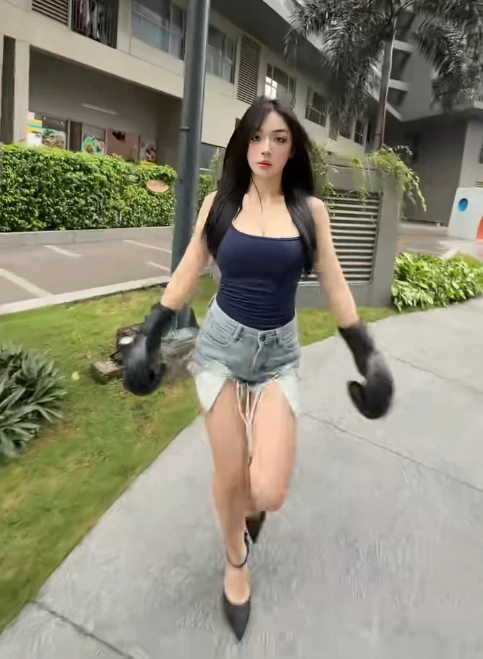 Trần Hà Linh lại tung video mới, gần 1tr views trong nháy mắt