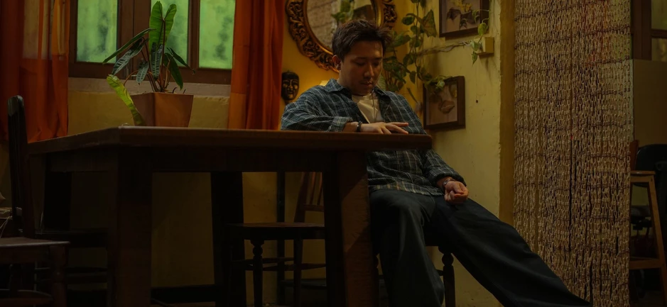 Trấn Thành học 3 ngôn ngữ cổ để đóng phim Hàn Quốc: chi tiết về quá trình luyện tập