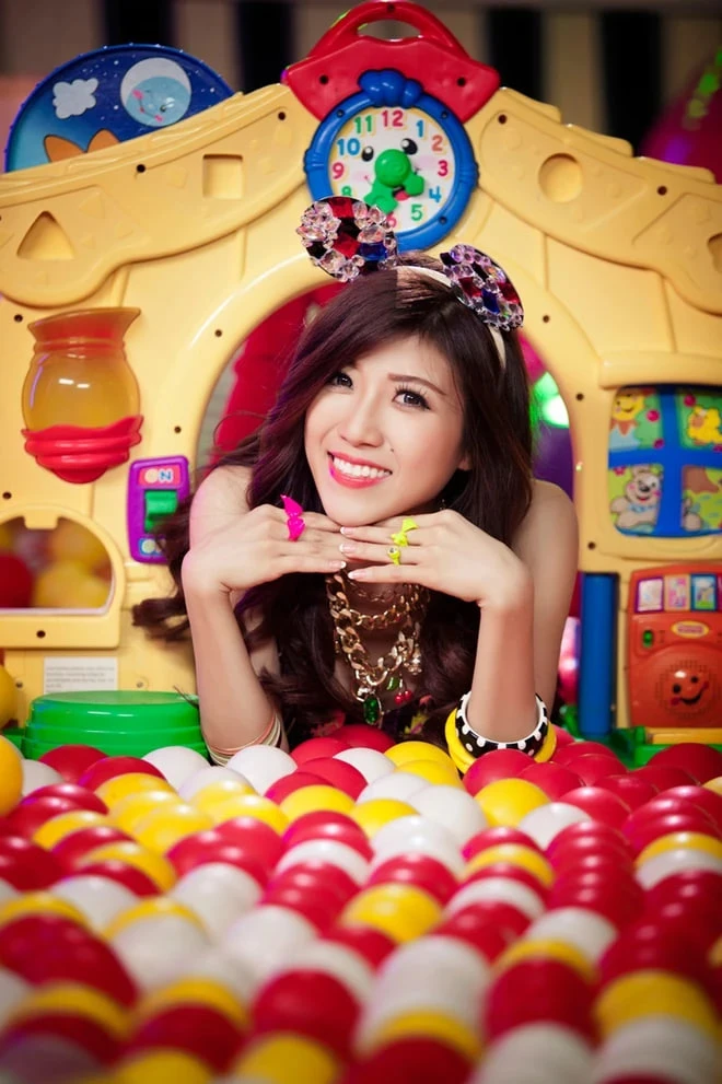 Trang Pháp khiến netizen Trung choáng váng