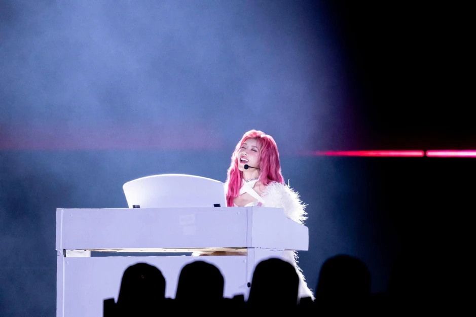 Trang Pháp khiến netizen Trung choáng váng