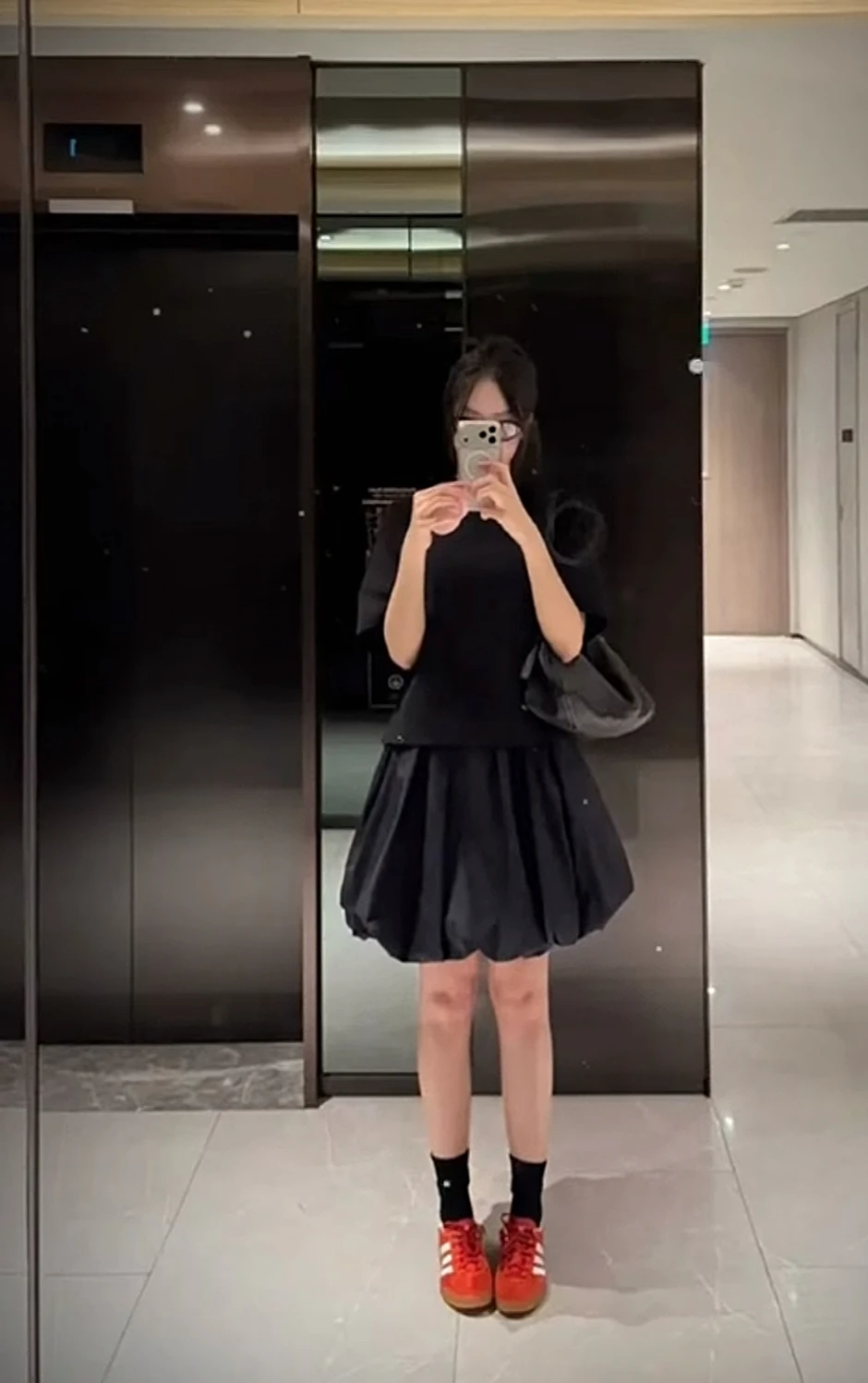 Tin đồn: Trịnh Thăng Bình và Hoa hậu Thanh Thủy sống chung nhà và dùng chung xe gây xôn xao dư luận