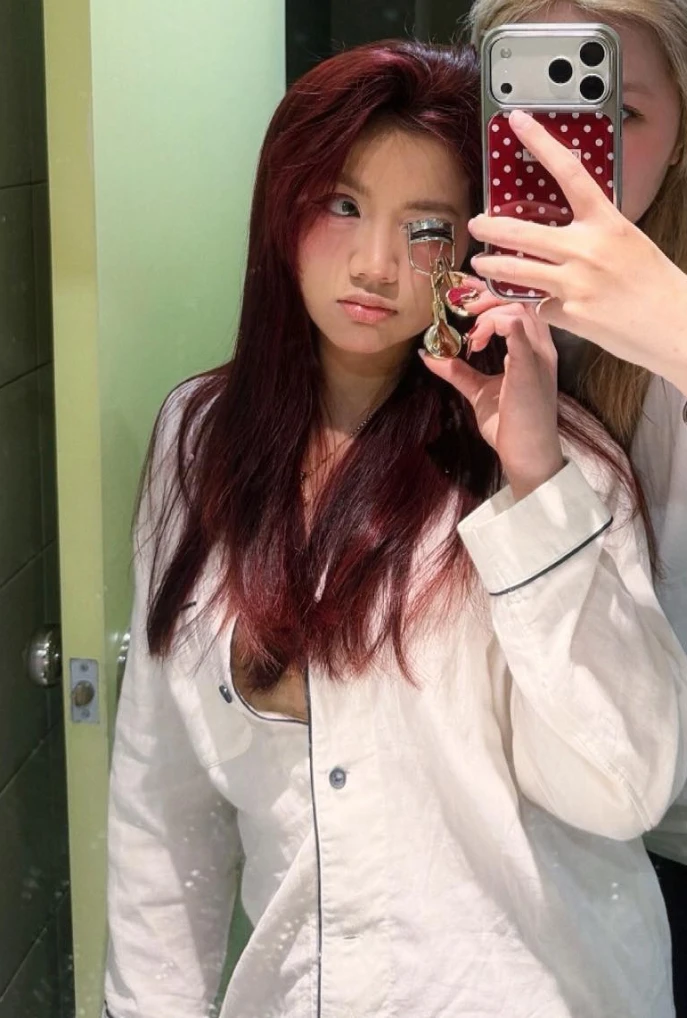 Từ "em bé" đến mỹ nhân gợi cảm, màn biến hình 180 độ của Helia Bảo Hân khiến dân mạng "trở tay không kịp"