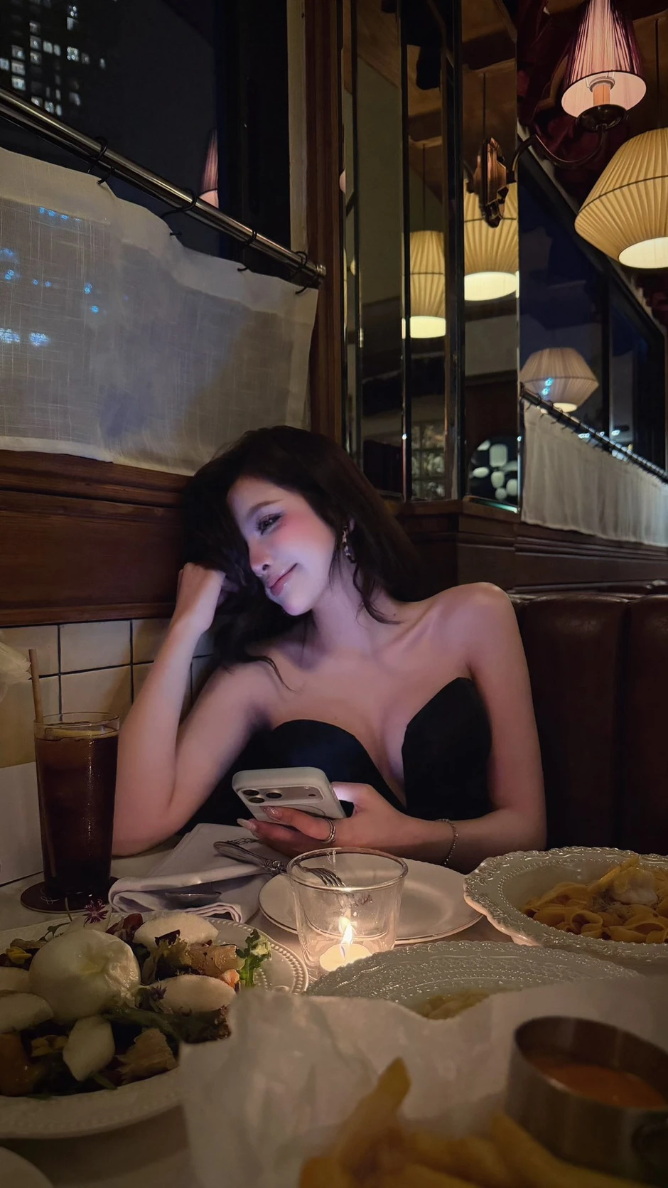 Tự tin tuyên bố độc thân, gái xinh khiến người xem mê mệt với nhan sắc "không dứt ra được"