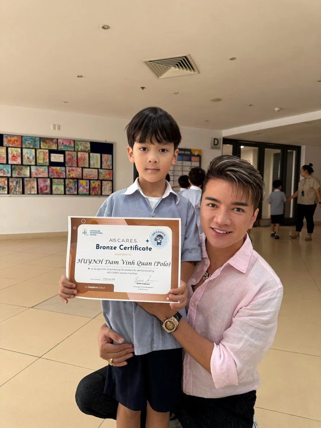 Tuổi trung niên với cuộc sống làm bố đơn thân của Đàm Vĩnh Hưng