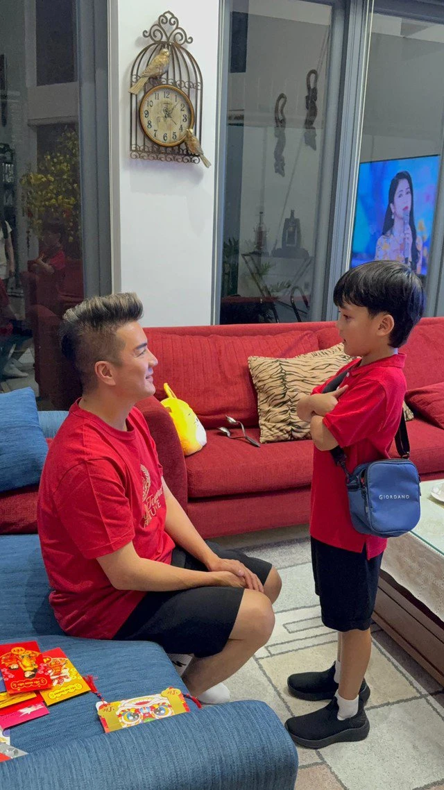 Tuổi trung niên với cuộc sống làm bố đơn thân của Đàm Vĩnh Hưng